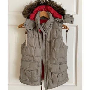 Eddie Bauer Water Resistant Down Vest w/ Detachable Hood and Fur, XSP